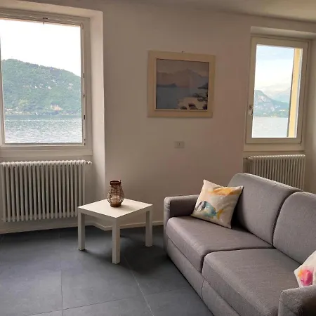 Casa Mael - Lakefront Flat Διαμέρισμα *