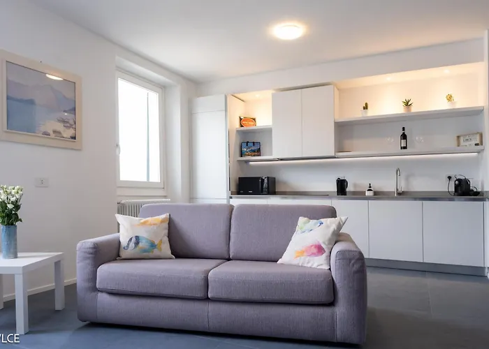 Apartamento Casa Mael - Spacious Lakefront Flat *