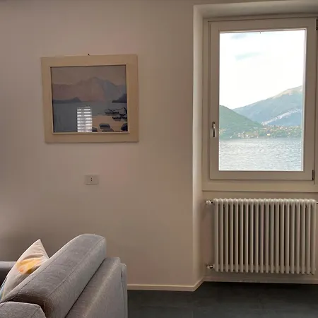 Casa Mael - Spacious Lakefront Flat Apartment Lierna
