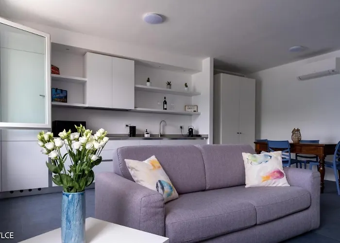 Casa Mael - Lakefront Flat Lierna